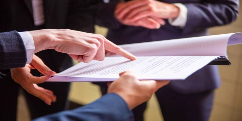 contoh hirearki undang-undang